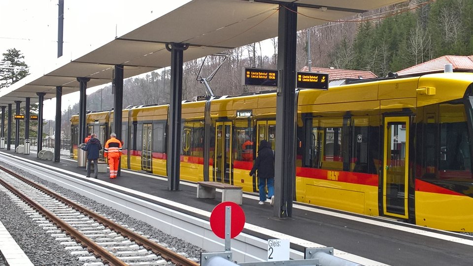 bahnhof-waldenburg