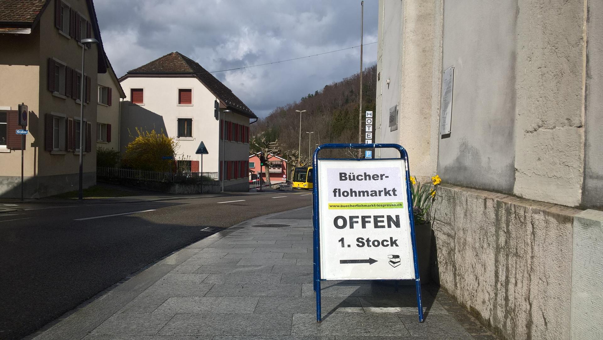 Lespresso Bücherflohmarkt